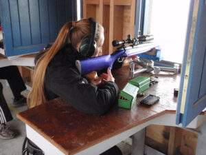 Fyrsta konan tekur þátt i íslandsmóti í Benchrest !