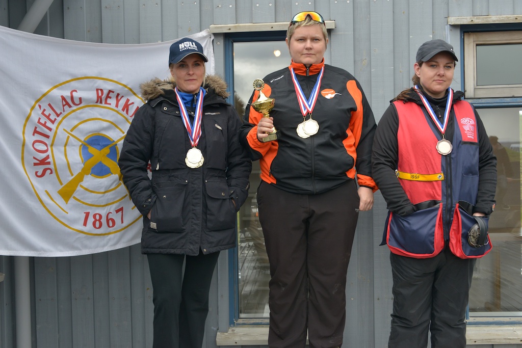 2014 skeet konur 17mai 123