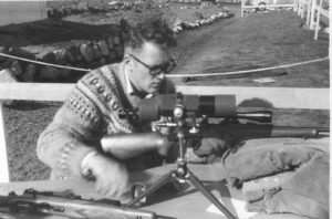 Egill J. Stardal er látinn